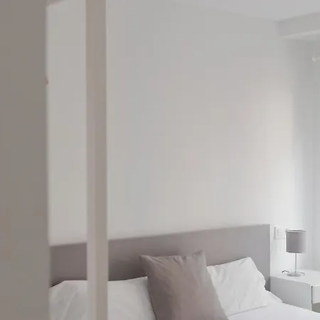 Avg Cervantes 2 Centro Χιχόν