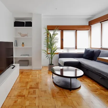 Avg Cervantes 2 Centro * Χιχόν